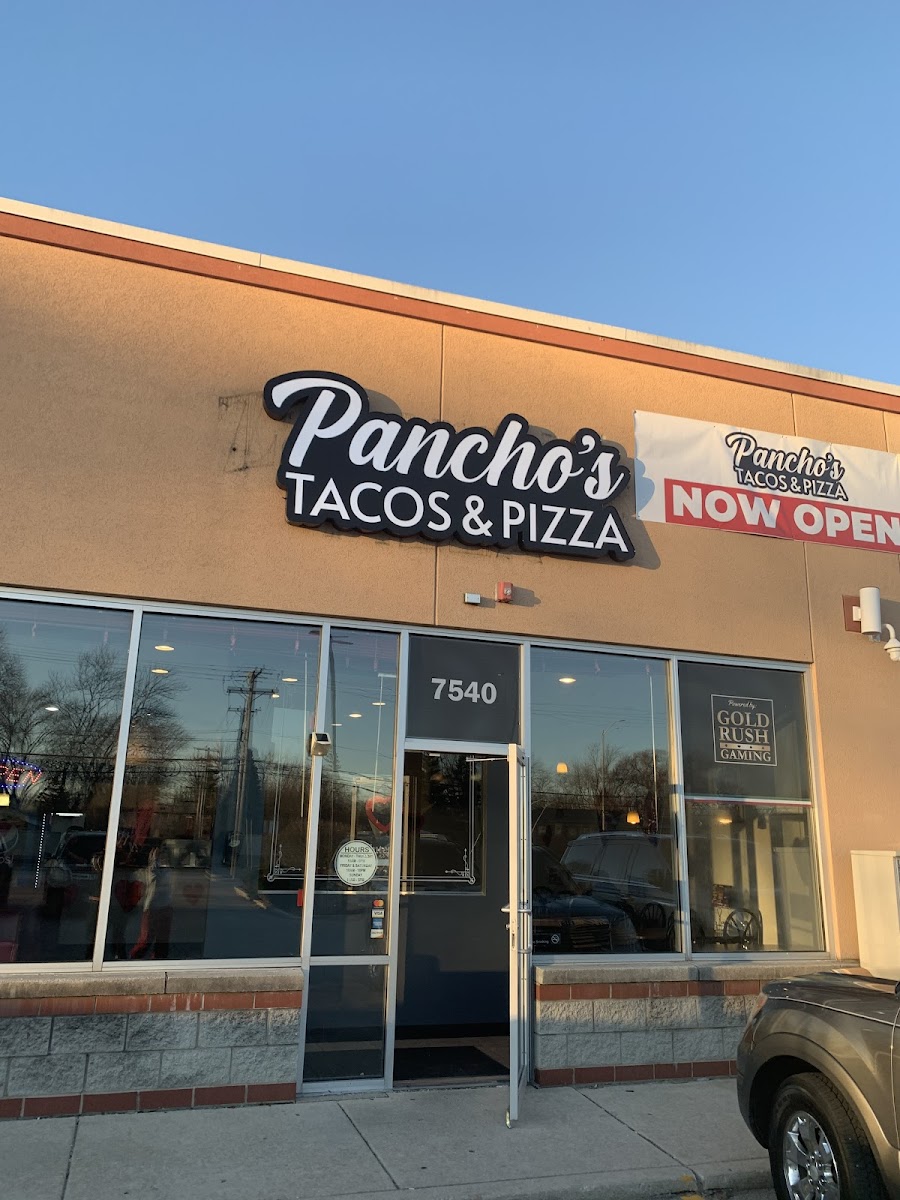 Pancho's tacos & pizza