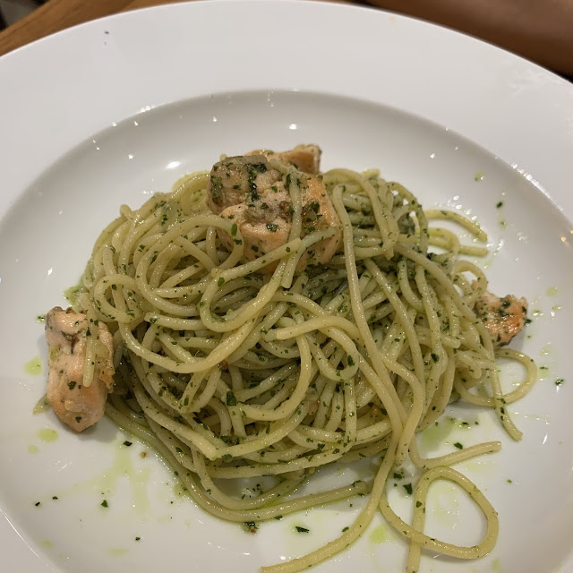 Salmon & Pesto