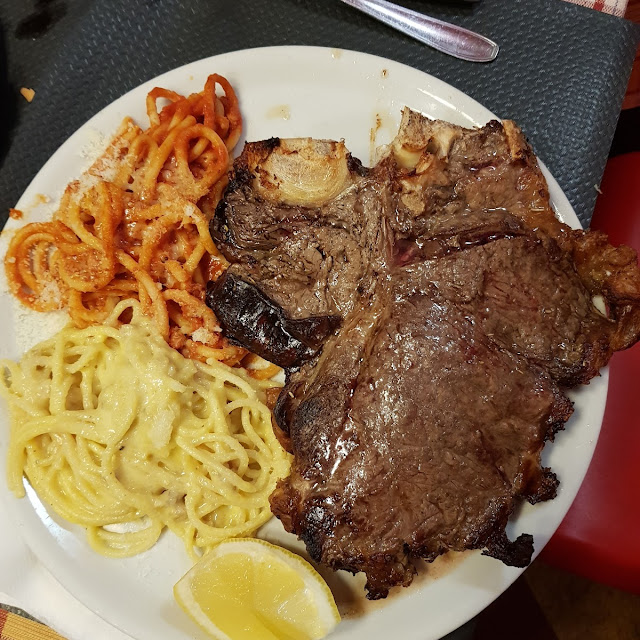 Bife Con Pasta