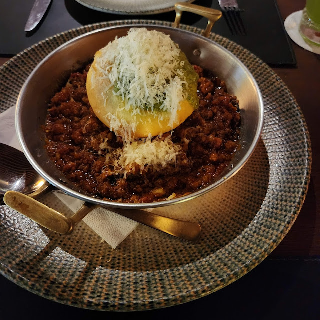 Burrata Com Capa Crocante E Ragu de Calabresa