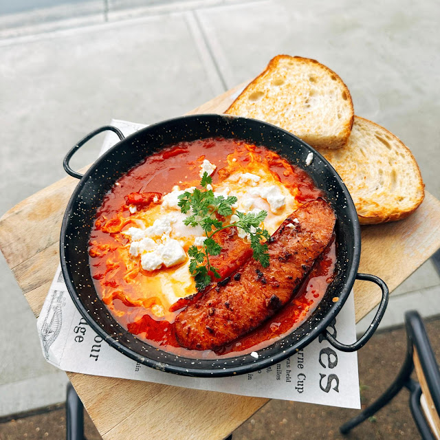 Shakshuka Vo Halloumi
