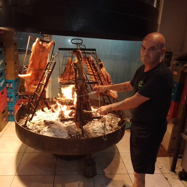Carne Asada Cordero Y Lechón