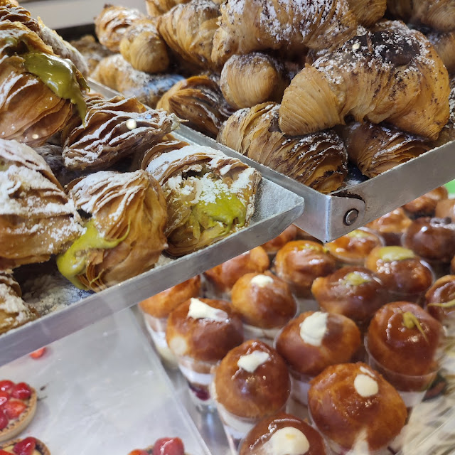 Pistachio Sfogliatelle