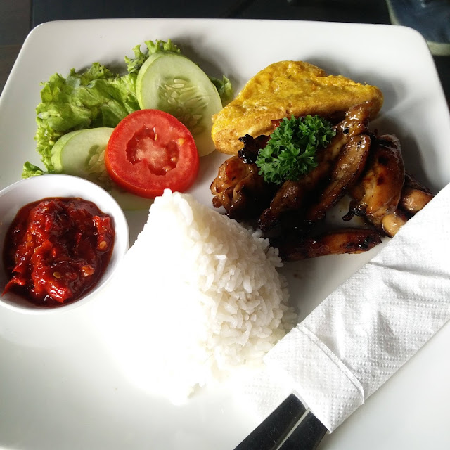 Nasi Ayam Bakar Bumbu Rahasia