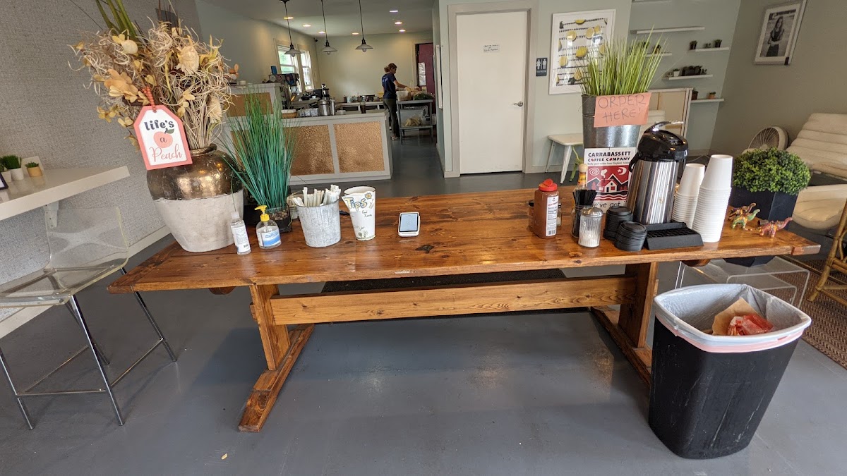 Peachy's Smoothie Cafe