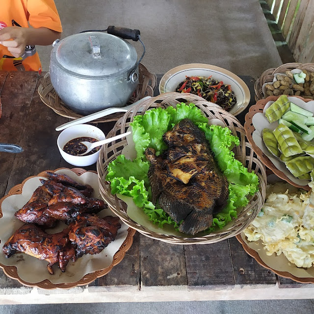 Tumis Kedelai Hitam Mendoan Ayam Bakar Ikan Bakar