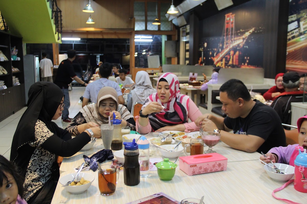 Pempek Lapan Duobelas Palembang Resto