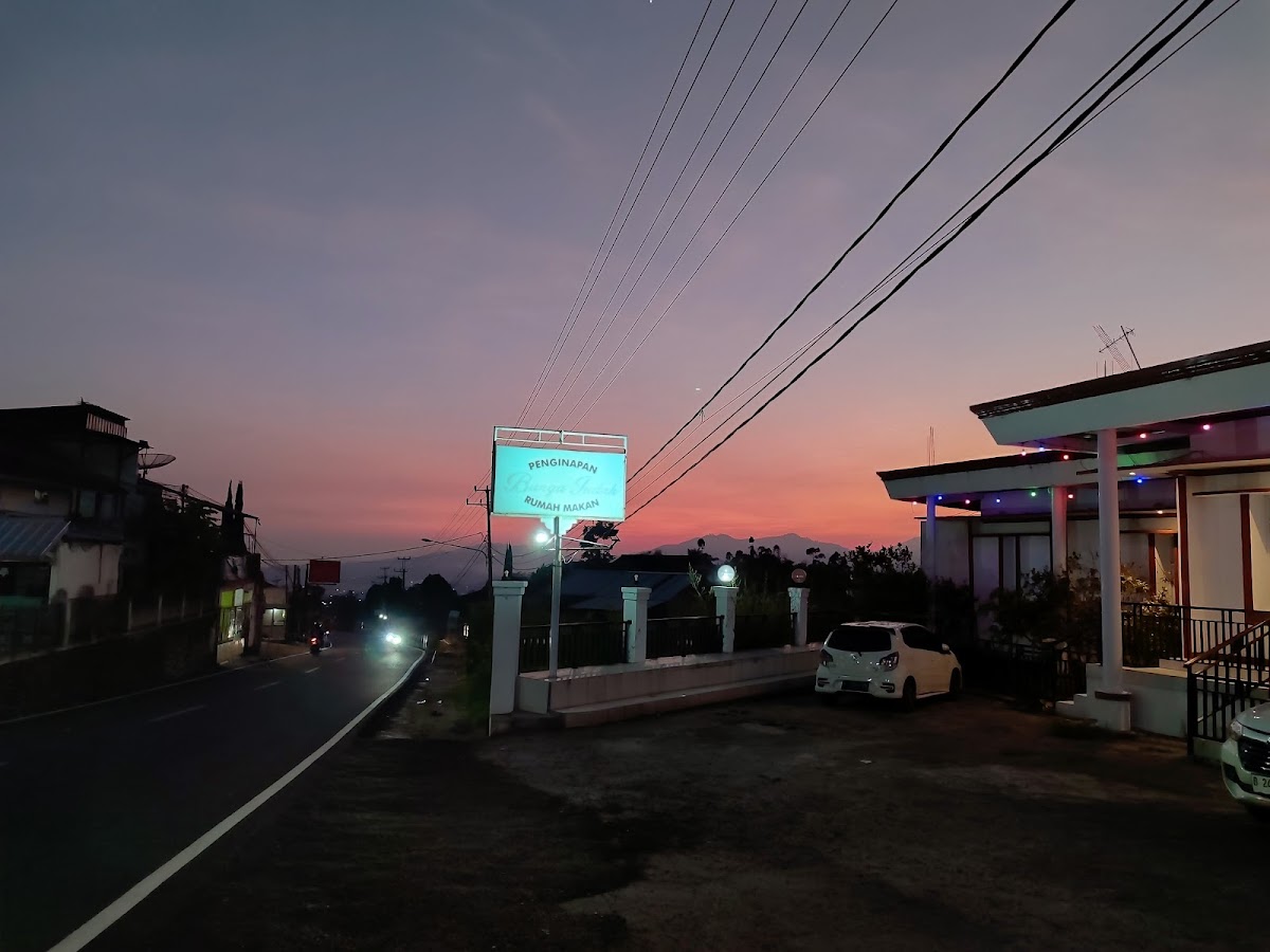 Penginapan Bunga Indah & Resto