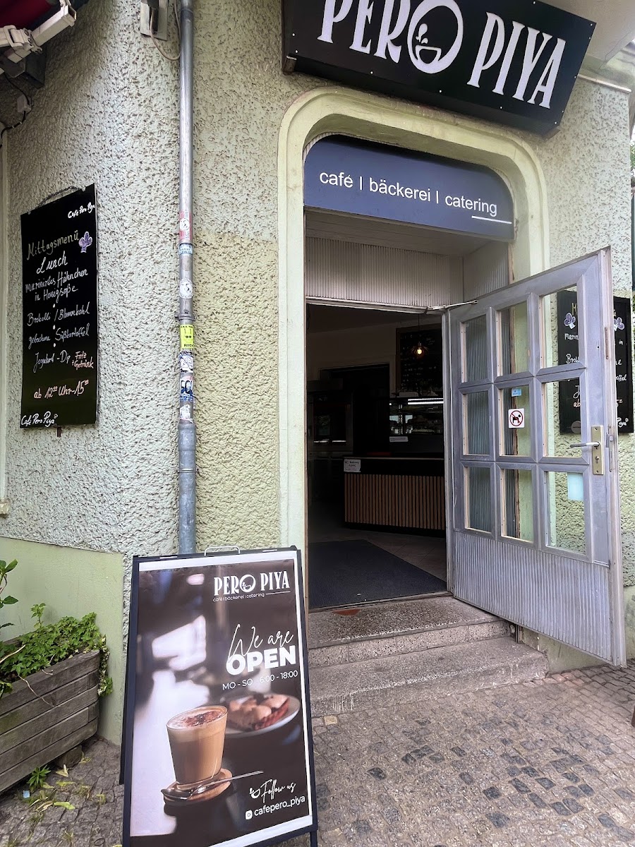 Pero Piya Café und Bäckerei