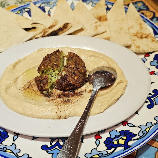 Keema On Hummus