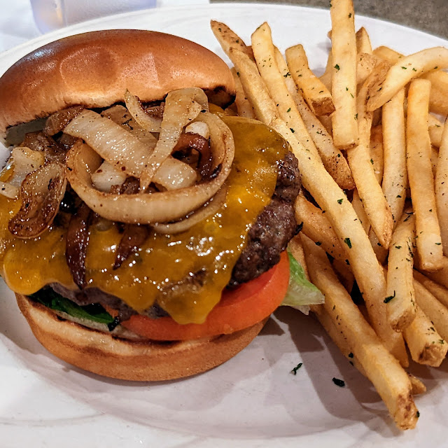 Cheeseburger with Grilled Onions