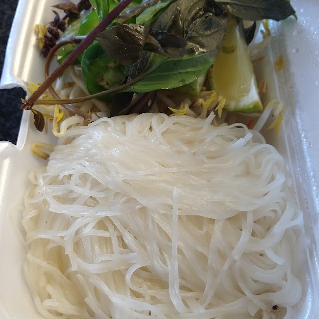 Noodles & Toppings