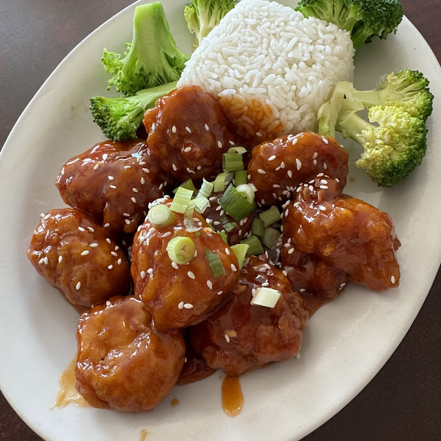 Sesame Chicken with Steamed Broccoli
