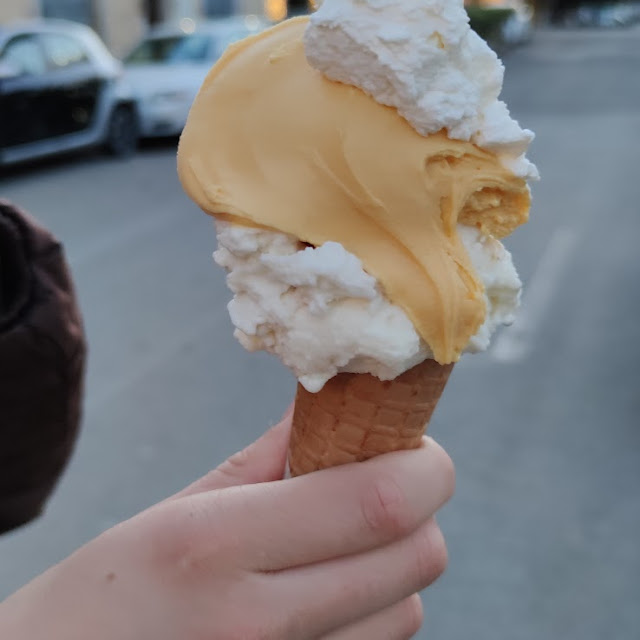 Gelato Con Ricotta Romana Zabaione E Panna