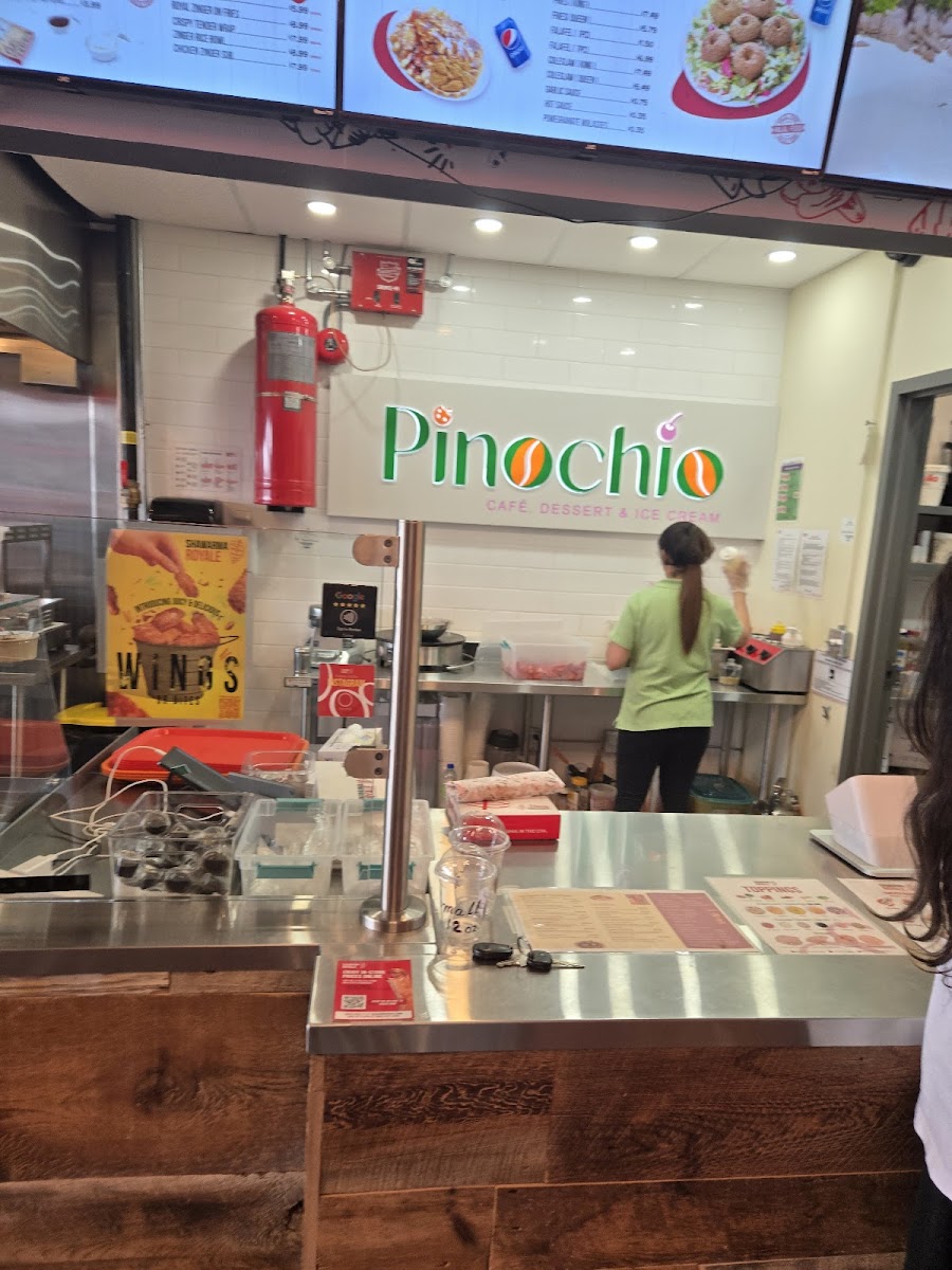 Pinochio Cafe, Dessert and Ice Cream