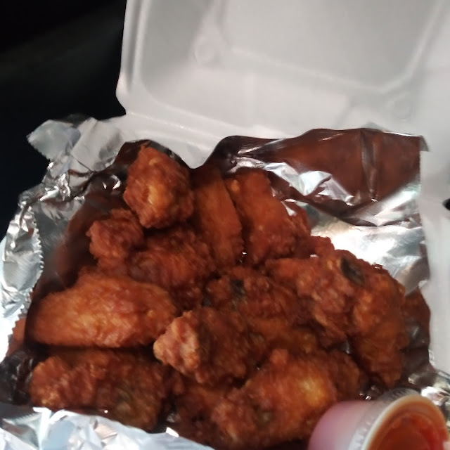 12 CT Hot Wings