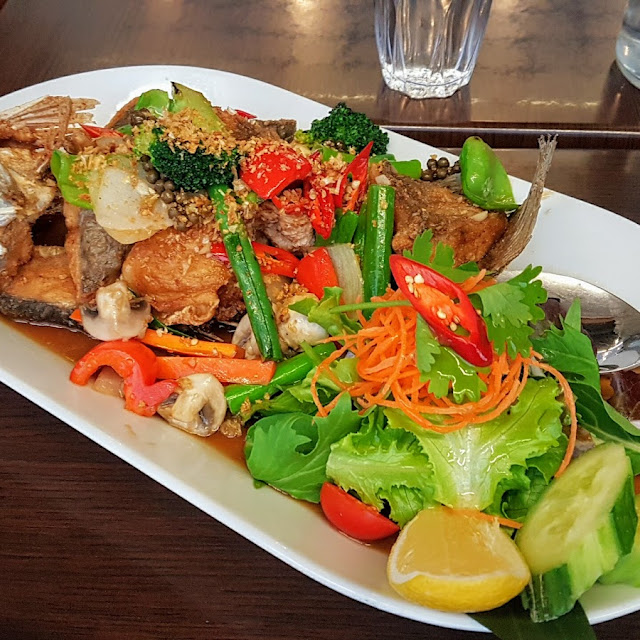 Barramundi with Garlic Sauce