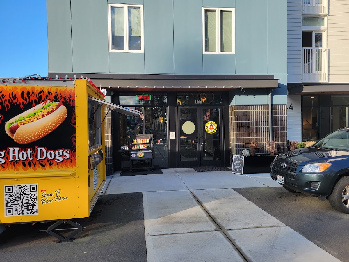 Pints Dog House