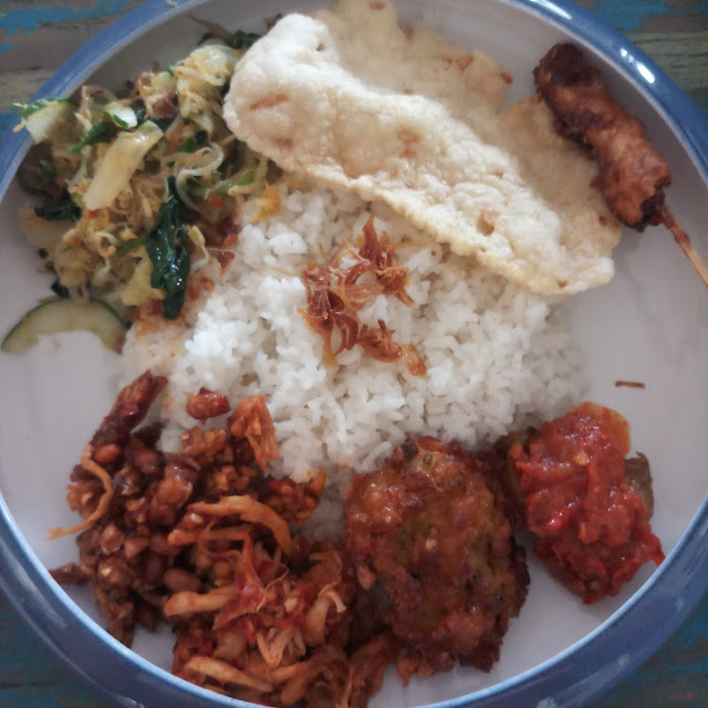 Nasi Campur Bali
