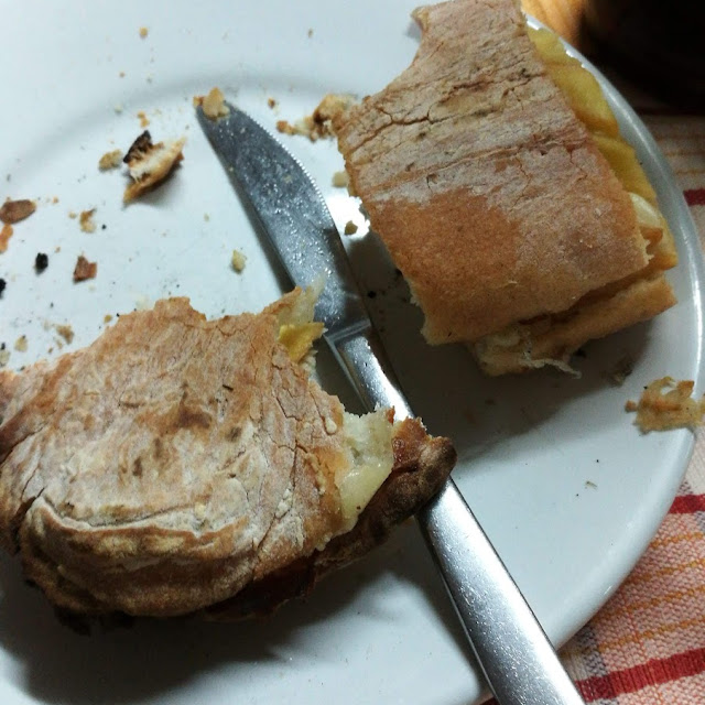 Panuozzo Porchetta Provola E Patatine