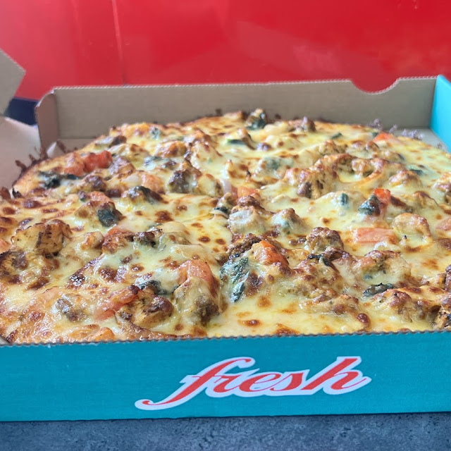 Tandoori Chicken Pizza