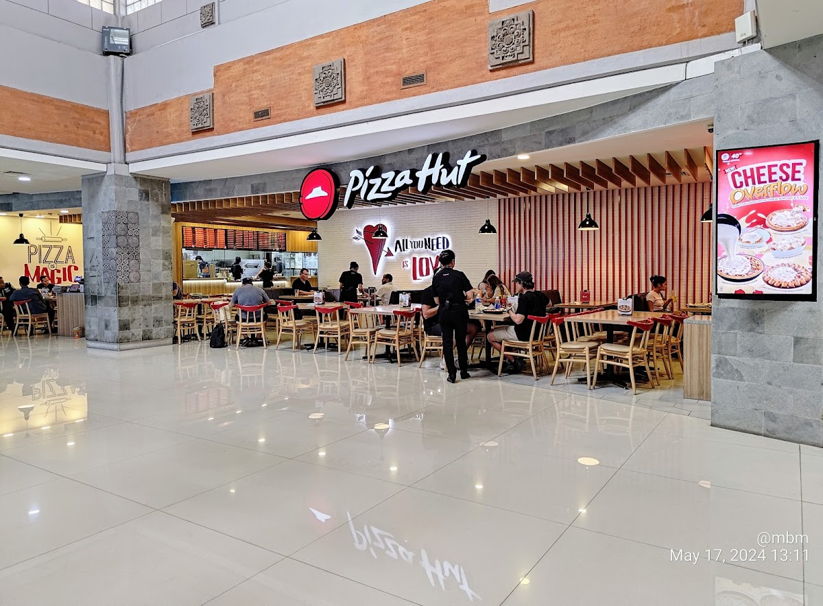 Pizza Hut Airport