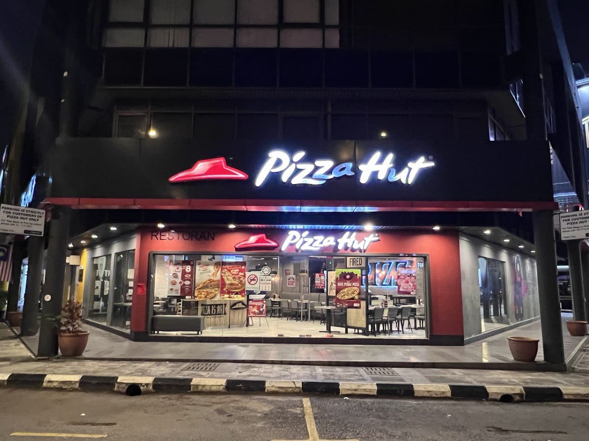 Pizza Hut Restaurant TTDI