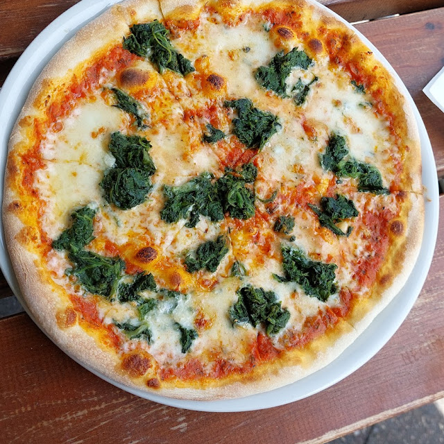 Pizza Spinat