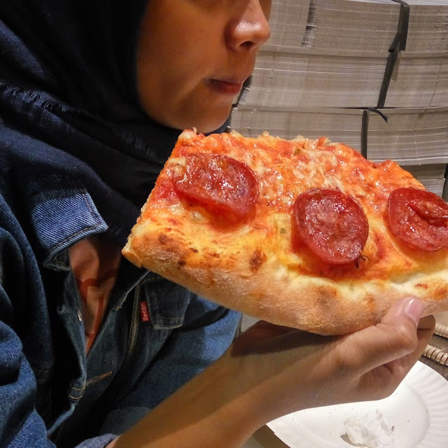 Pepperoni Pizza Slice