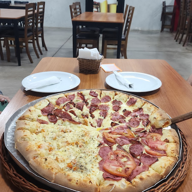 Pizza de Calabresa
