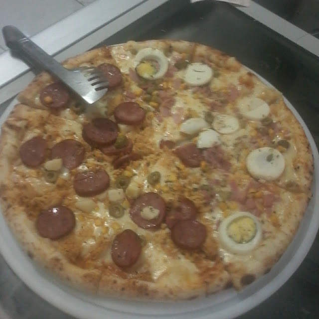 Pizza Calabresa E Portuguesa