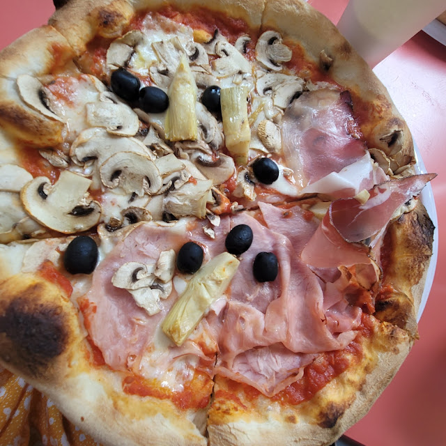 La Capricciosa