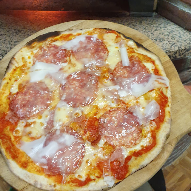 Pizza Ai 4 Salumi Prosciutto Cotto Pancetta Coppata Salame Dolce E Lardo