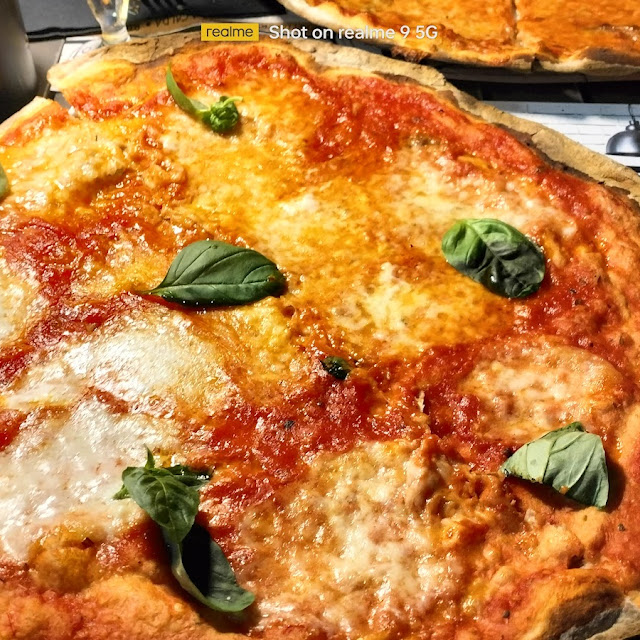 Pizza Margherita Con Mozzarella