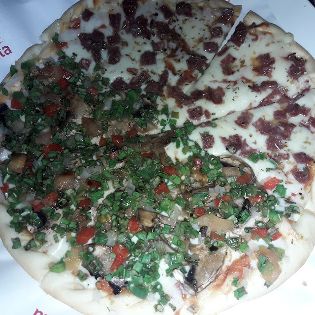 Pizza Pepperoni Pequeña