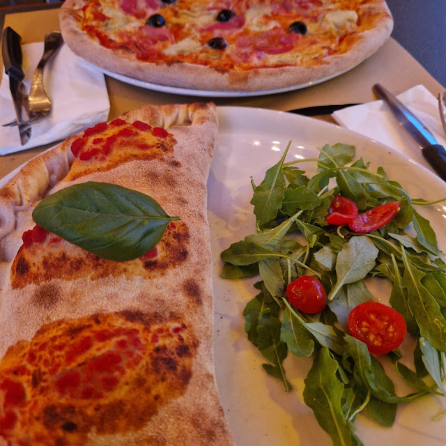 Pizza Calzone