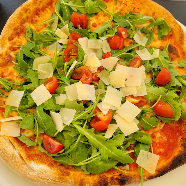 Pizza Gamberetti E Rucola