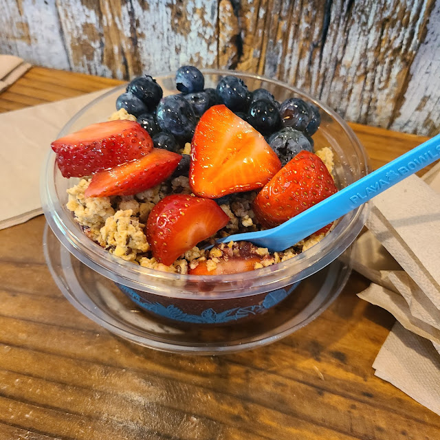 Acai Bowl with Fruit and Honey