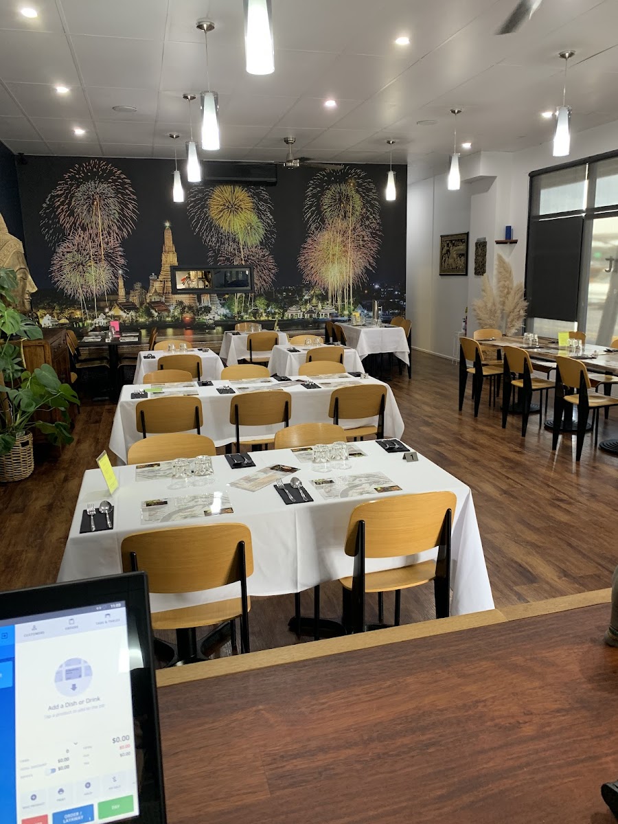 POJ'S CHARM THAI RESTAURANT AND CAFE