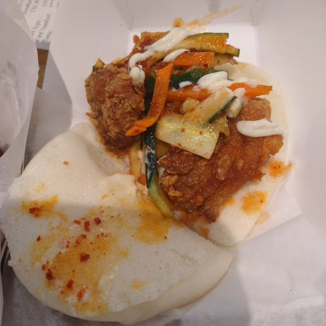 Fluffy Steamed Bun Chicken
