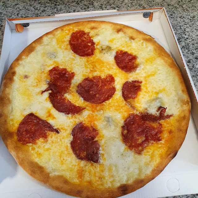 Salame Piccante E Gorgonzola