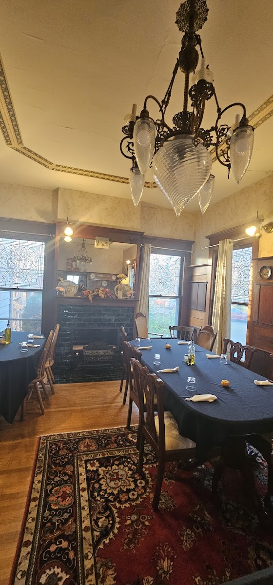 Pompeii - Ethnic Italian Restaurant