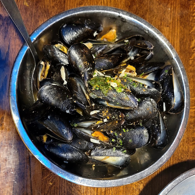 Bucket of Mussels