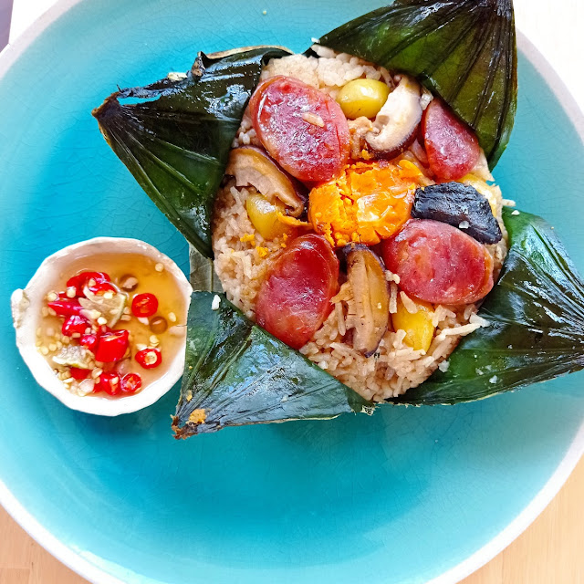 ข้าวห่อใบบัว