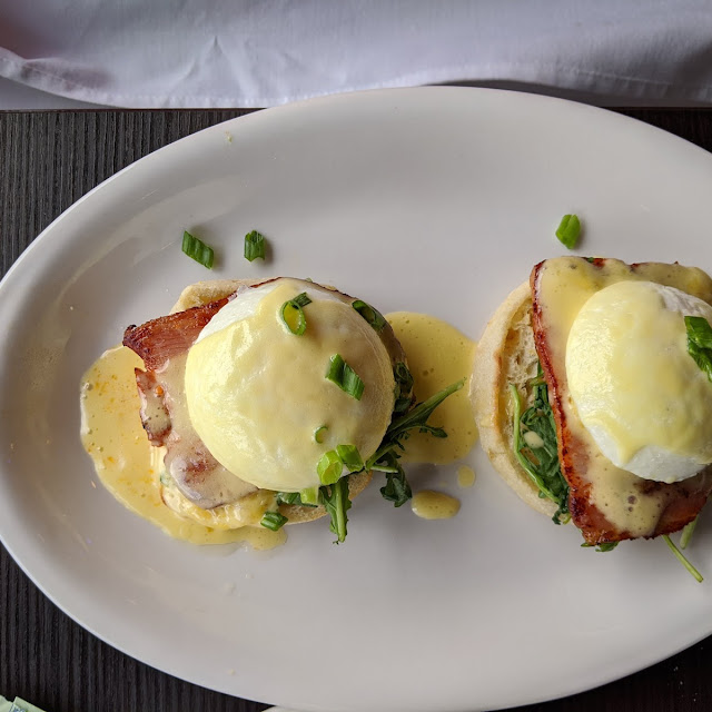Classic Eggs Benedict