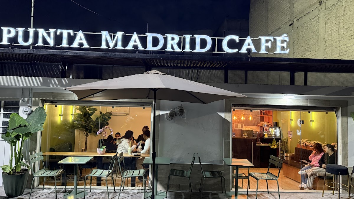 Punta Madrid Café