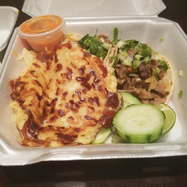 Pupusas Y Tacos De Lengua