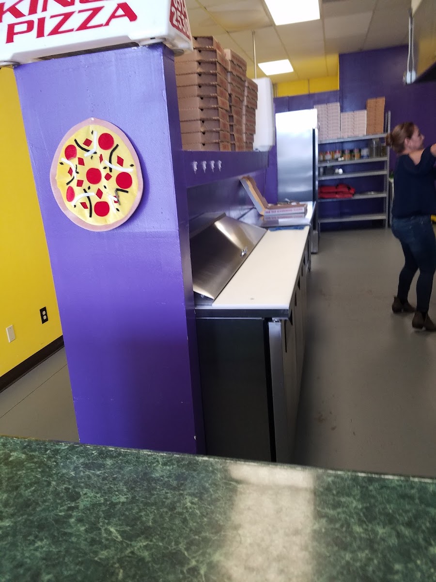 Queen & King's Pizza Clint