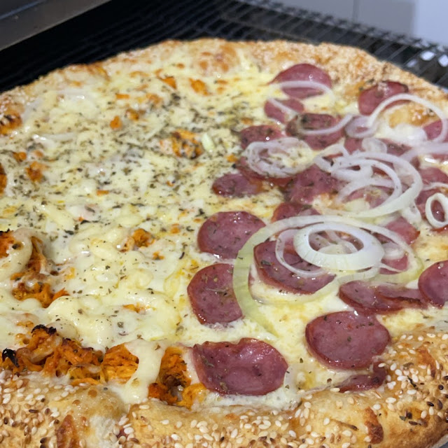 Pizzas Com Massa Artesanal