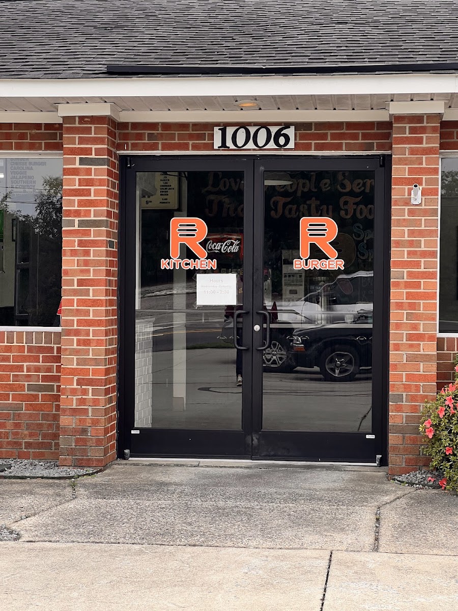 R Kitchen